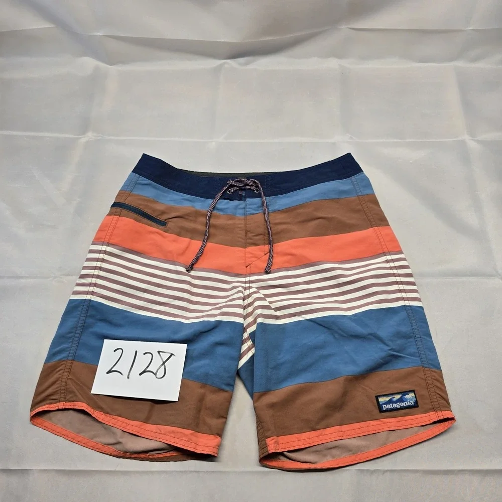 Patagonia Wavefarer Boardshorts Mens 30x8 Multicolor Stripes Beach‎ Outdoor